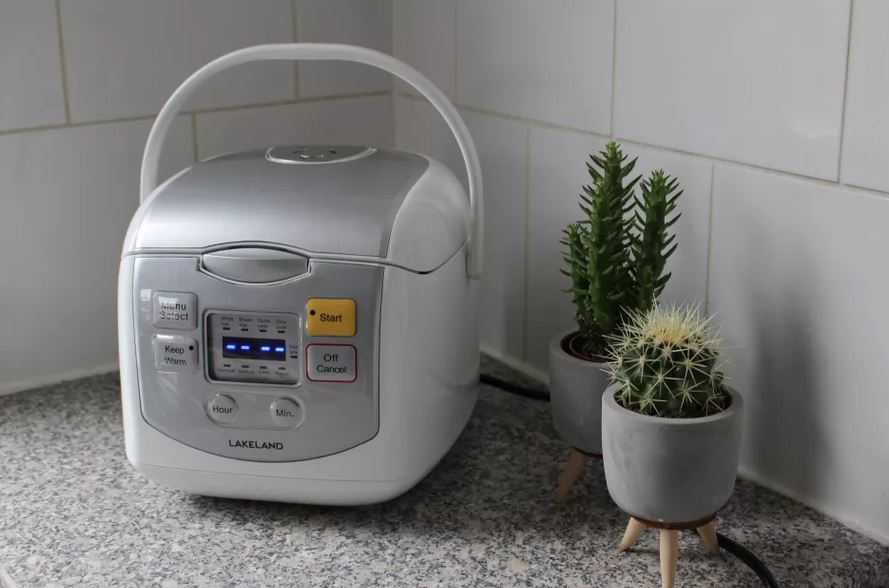 Multi-cooker kecil dari Lakeland